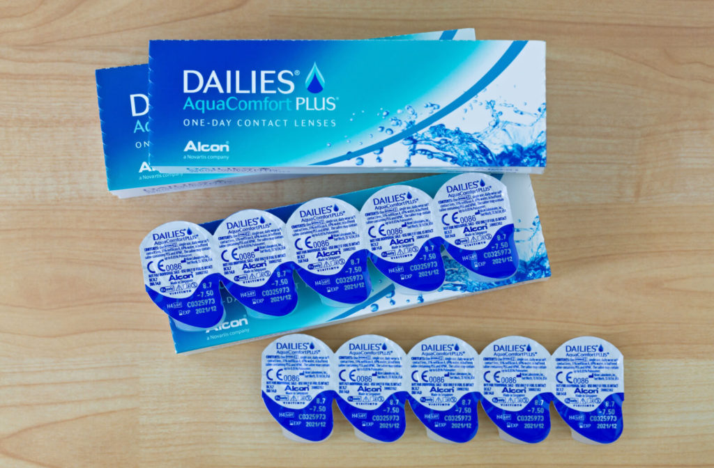 A photo of one-day contact lenses. Daily disposable contact lenses can help with dry eyes.